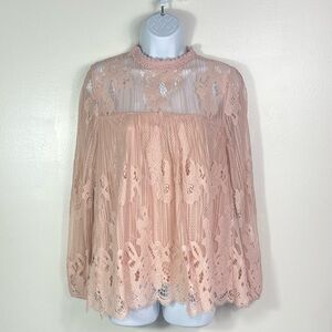 Boho-chic Blush lace blouse